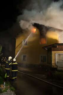 Haus in Vollbrand - Nachbarn retten Frau 20140717-2427.jpg