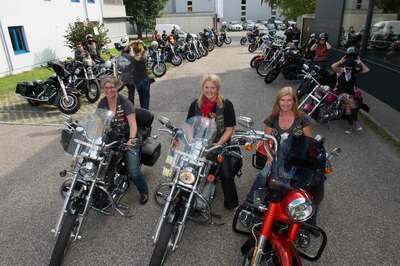 Harley-Girls gaben Gas für Spenden 20140809-4317.jpg