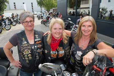 Harley-Girls gaben Gas für Spenden 20140809-4319.jpg