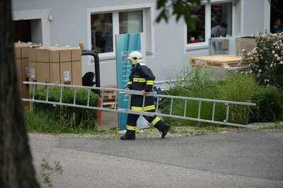 Allhaming: Arbeiter stürzte in Getreidebunker 20140811-3539.jpg