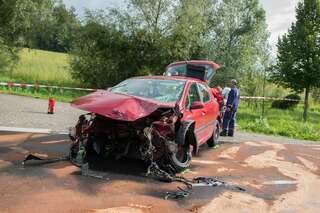 Schwerer Verkehrsunfall auf der B1 bei Ebelsberg 20140824-5184.jpg
