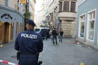 Mordversuch - In Linzer Lokal mit Glasscherben attackiert 20141006-8903.jpg