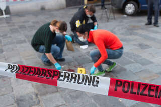 Mordversuch - In Linzer Lokal mit Glasscherben attackiert 20141006-8912.jpg