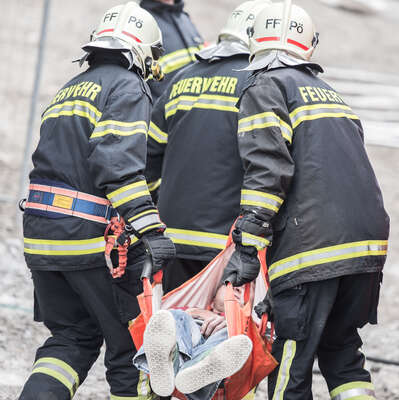 Brandalarm auf der Baustelle der Bruckner Universität 20141011-4610.jpg