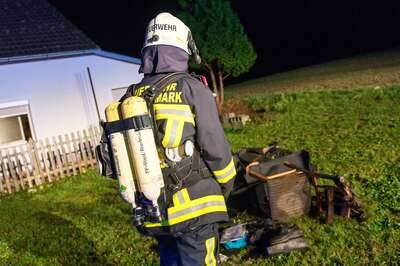 Feuerwehr rettet Mann bei Wohnungsbrand 20141018-9824.jpg