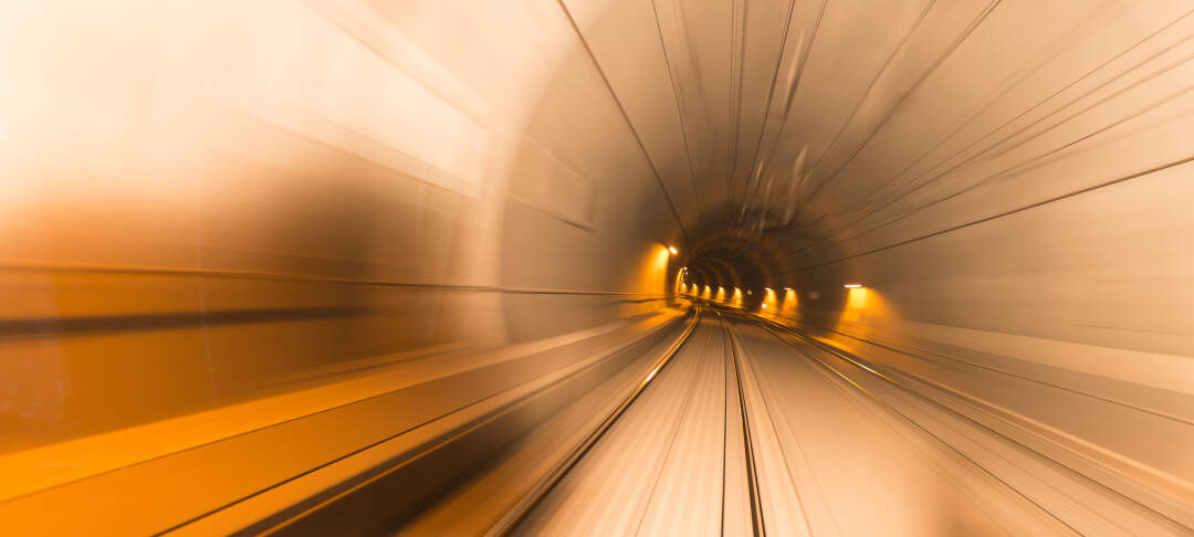 Titelbild: Einsatzkräfte übten Notfall im Sieberg- Eisenbahntunnel