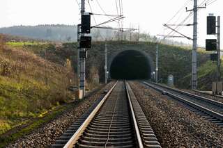 Einsatzkräfte übten Notfall im Sieberg- Eisenbahntunnel 20141122-2841.jpg