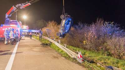 Drogenlenker überschlug sich mit Auto auf der Westautobahn 20141122-2940.jpg