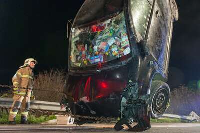 Drogenlenker überschlug sich mit Auto auf der Westautobahn 20141122-2962.jpg