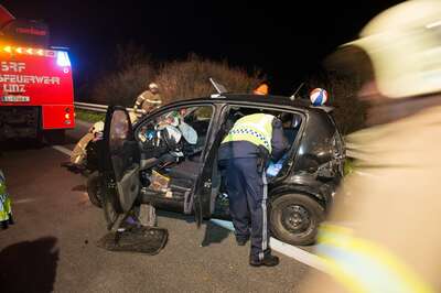 Drogenlenker überschlug sich mit Auto auf der Westautobahn 20141122-2984.jpg