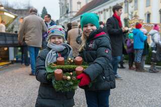 Adventmarkt und Adventkranzweihe im Stift St. Florian 20141129-3452.jpg