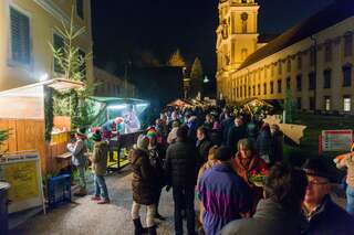 Adventmarkt und Adventkranzweihe im Stift St. Florian 20141129-3475.jpg