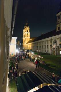 Adventmarkt und Adventkranzweihe im Stift St. Florian 20141129-3477.jpg