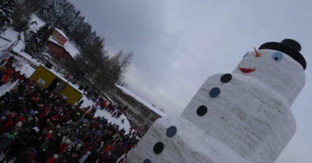 Titelbild: Der größte Schneemann Österreichs