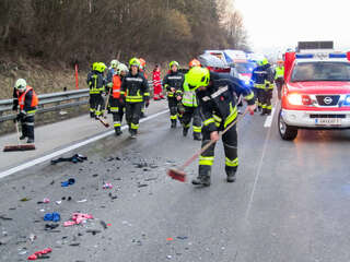 Westautobahn nach Unfallserie gesperrt 20150228-4362.jpg