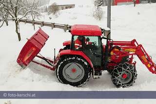 Schneemassen- Jetzt ist Nachbarschaftshilfe angesagt! schneerumung-009.jpg