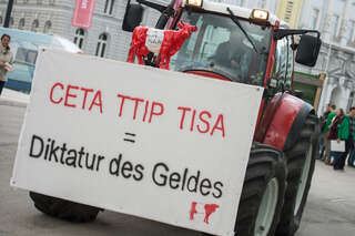 Aktionstag gegen TTIP-Abkommen Linz 20150418-9468.jpg