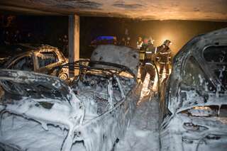 Brandstiftung - Feuer zerstört sechs Fahrzeuge - Verdächtiger von Polizei gefasst 20150503-0884.jpg