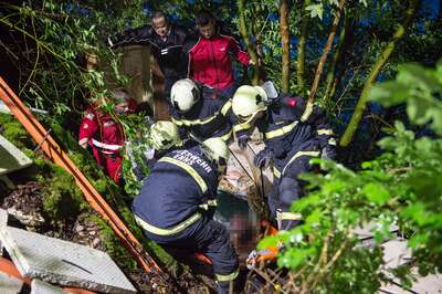 Feuerwehreinsatz: Landwirt stürzte bei Kontrolle ab – Nichte rettet ihm das Leben! 20150520-7187_01.jpg
