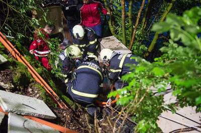 Feuerwehreinsatz: Landwirt stürzte bei Kontrolle ab – Nichte rettet ihm das Leben! 20150520-7188_01.jpg