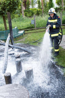 Brand am Spielplatz der Volksschule Sierninghofen 20150529-7457.jpg