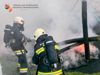 Brand am Spielplatz der Volksschule Sierninghofen IMAG0620_01.jpg