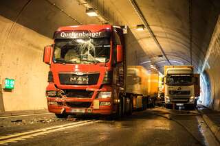 13 Fahrzeuge bei Unfall in Tunnel der A9 beteiligt 20150609-8637_01.jpg