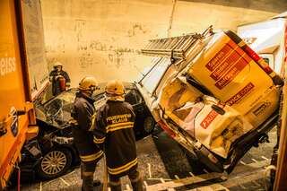 13 Fahrzeuge bei Unfall in Tunnel der A9 beteiligt 20150609-8644.jpg