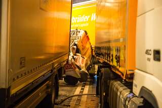 13 Fahrzeuge bei Unfall in Tunnel der A9 beteiligt 20150609-8657.jpg