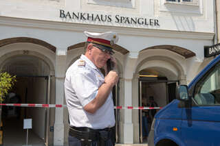 Raubüberfall auf Bank in Linz - Festgenommener ist Serientäter 20150611-8982-2.jpg