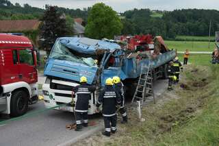 Tödlicher Lkw Unfall im Bezirk Vöcklabruck 20150618-9397_01.jpg