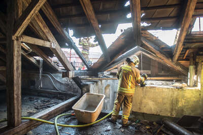 Flämmarbeiten führten zum Dachstuhlbrand 20150624-9910.jpg