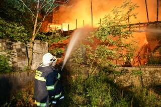 Bauernhof durch Brand fast völlig vernichtet 20150803-8686.jpg