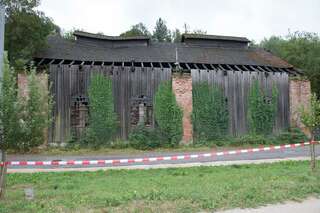 Einsturzgefahr: Lagerhalle in Steyr wird abgerissen 20150817-4453.jpg