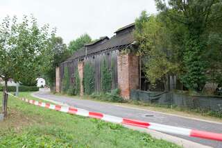 Einsturzgefahr: Lagerhalle in Steyr wird abgerissen 20150817-4455.jpg
