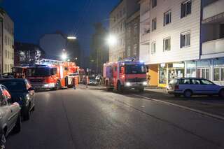 Zündler legte Brand im Kellerraum - Drei Bewohner gerettet 20150821-6174.jpg