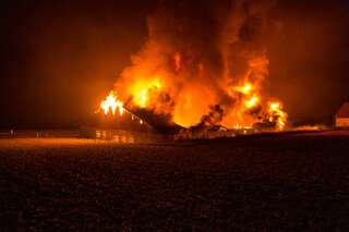 Hühnerstall und Wirtschaftstrakt brannten 20150829-7054.jpg