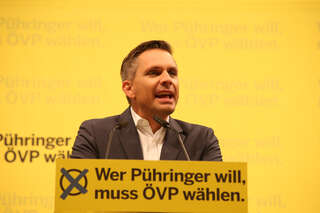 Landtagswahl - Machtdemonstration der ÖVP am Linzer Hauptplatz 20150924-6512.jpg