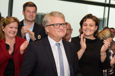 Bürgermeister-Stichwahl: Rabl siegt in Wels - Luger in Linz 20151011-1456.jpg