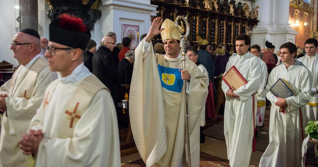 Titelbild: Passauer Bischof beim 300-Jahr Jubiläum in St. Florian