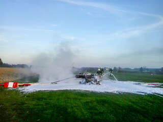 Flugzeug kurz vor dem Start in Flammen aufgegangen IMG_0926.jpg