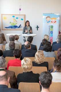 Bundesministerin Dr. Sophie Karmasin besuchte Familiennetzwerk Mühltal 20160413-2897.jpg