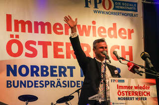 Tag der Arbeit - Kundgebung der FPÖ am Urfahraner Jahrmarkt 20160501092713.jpg