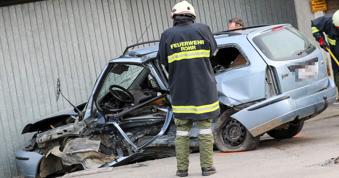 Titelbild: Tödlicher Verkehrsunfall in Oberrohr
