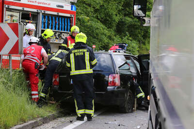 Eine Schwerverletzte bei Unfall in St. Ulrich bei Steyr IMG_5774.jpg