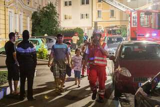 33 Personen bei Kellerbrand in Linz gerettet foke-20160622-5996.jpg