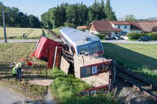 Lkw von Zug erfasst: Sechs Verletzte foke-20160705-0189.jpg