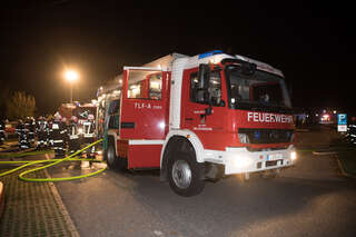 Tiefgaragenbrand - Mehrparteienhaus evakuiert foke_20161028015706231.jpg
