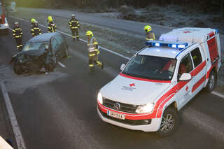 Schwerer Verkehrsunfall B122 foke_20161114_065813.jpg