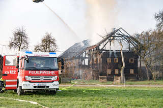10 Feuerwehren bei Brand in Andorf foke_20161130_143757.jpg